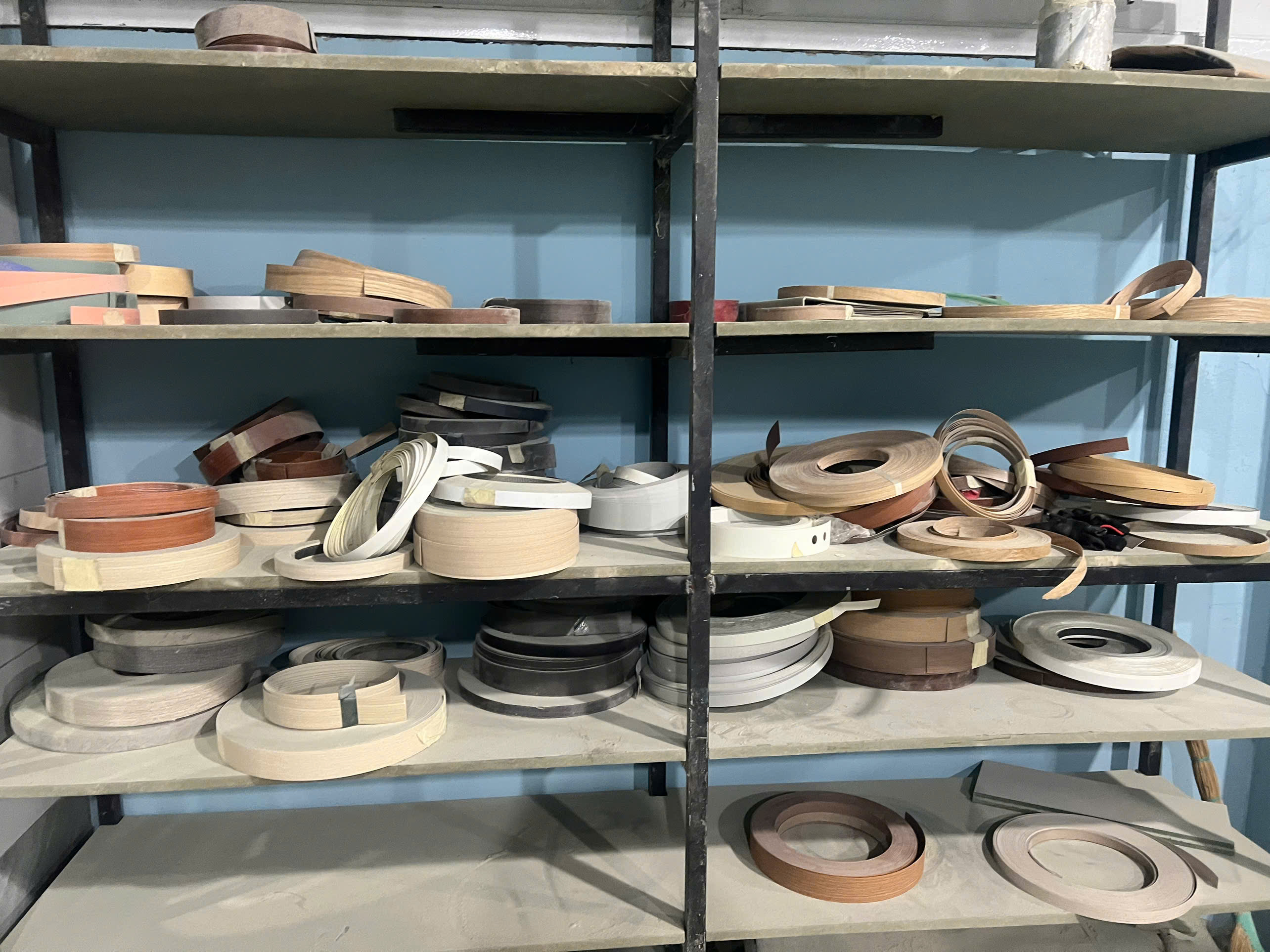 Samples shelf 1.jpg